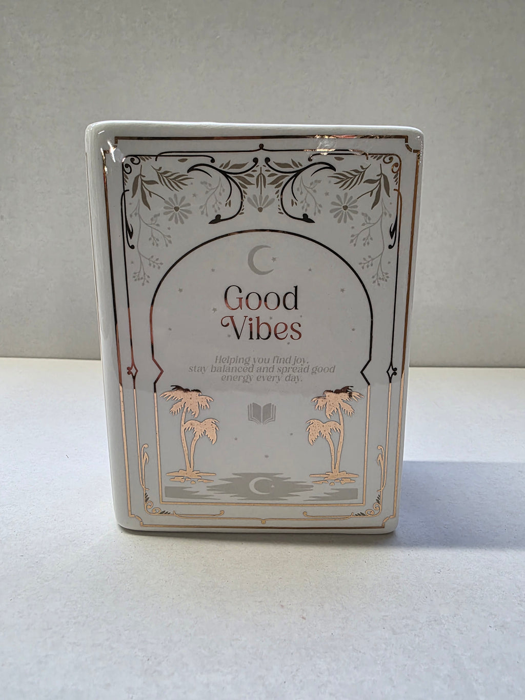 Ceramic Book Vase White 15x11x6cm