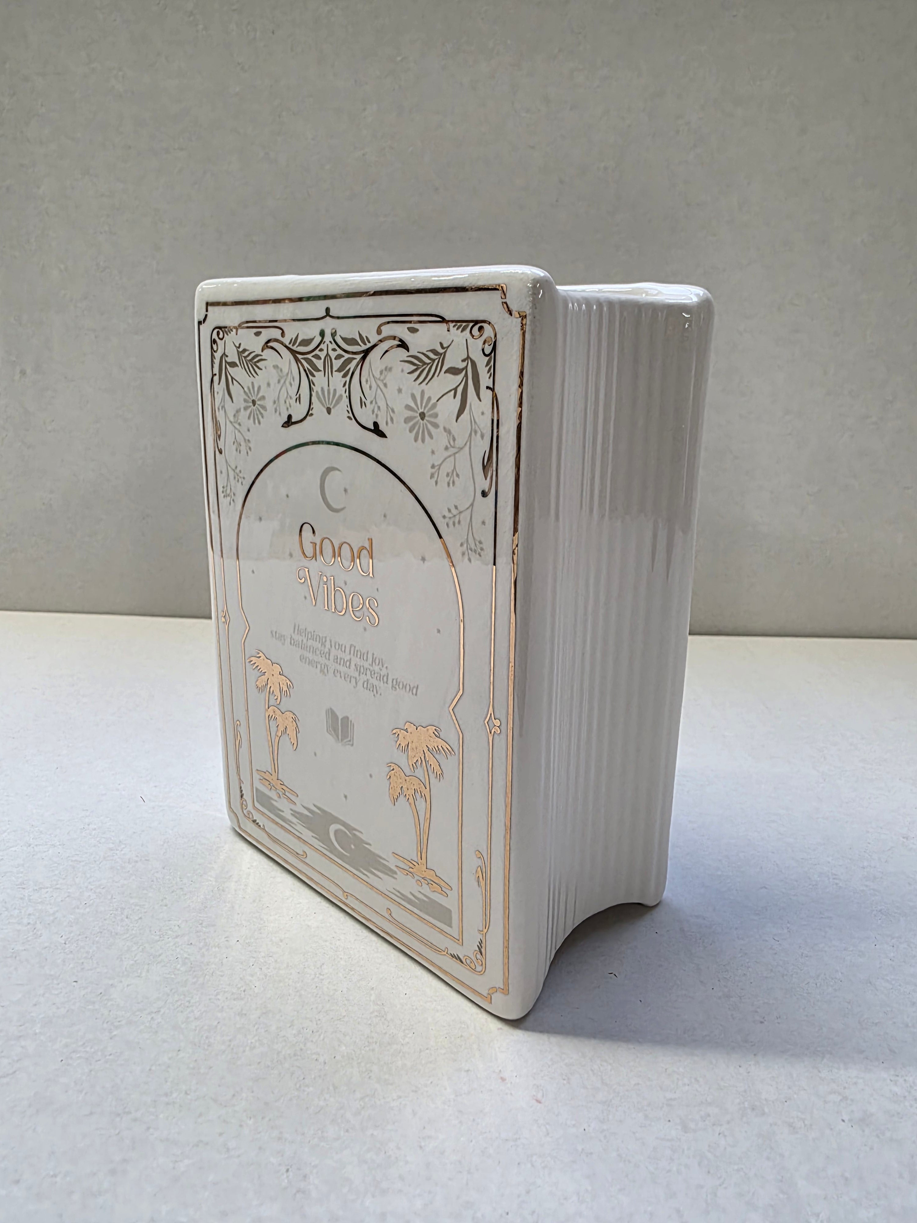 Ceramic Book Vase White 15x11x6cm