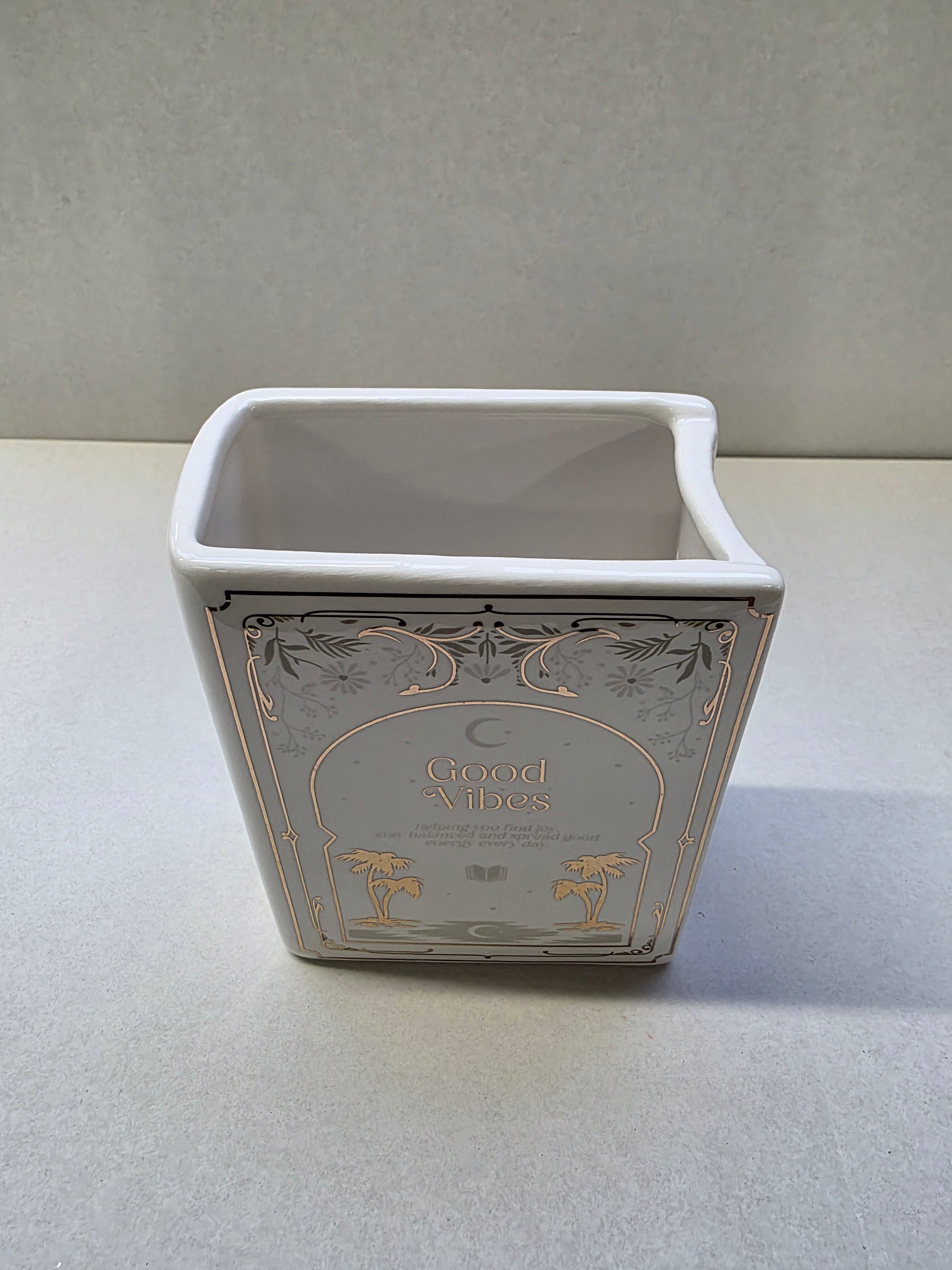 Ceramic Book Vase White 15x11x6cm