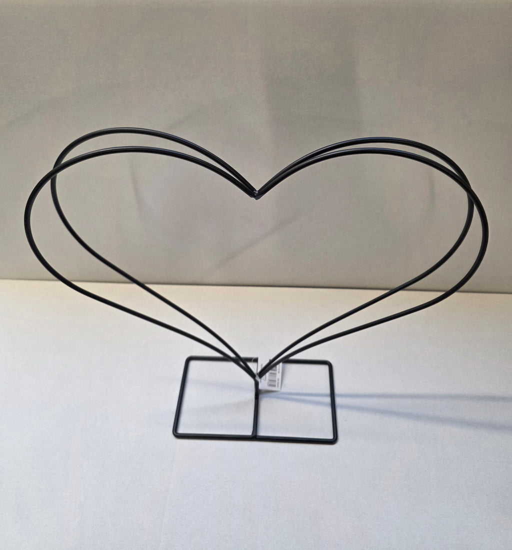 Metal Heart Frame 34.5cm