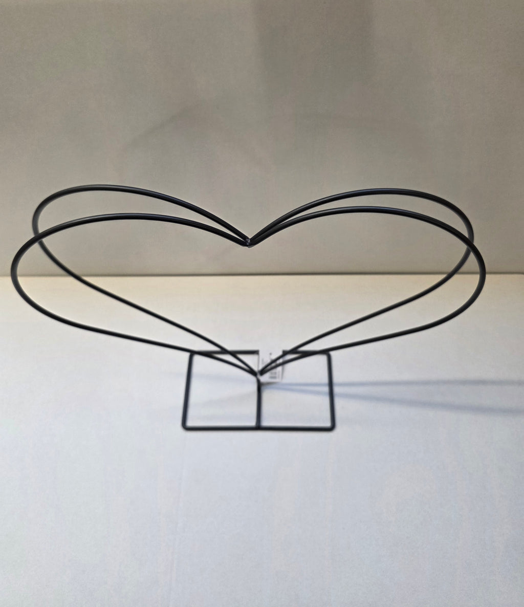 Metal Heart Frame 34.5cm