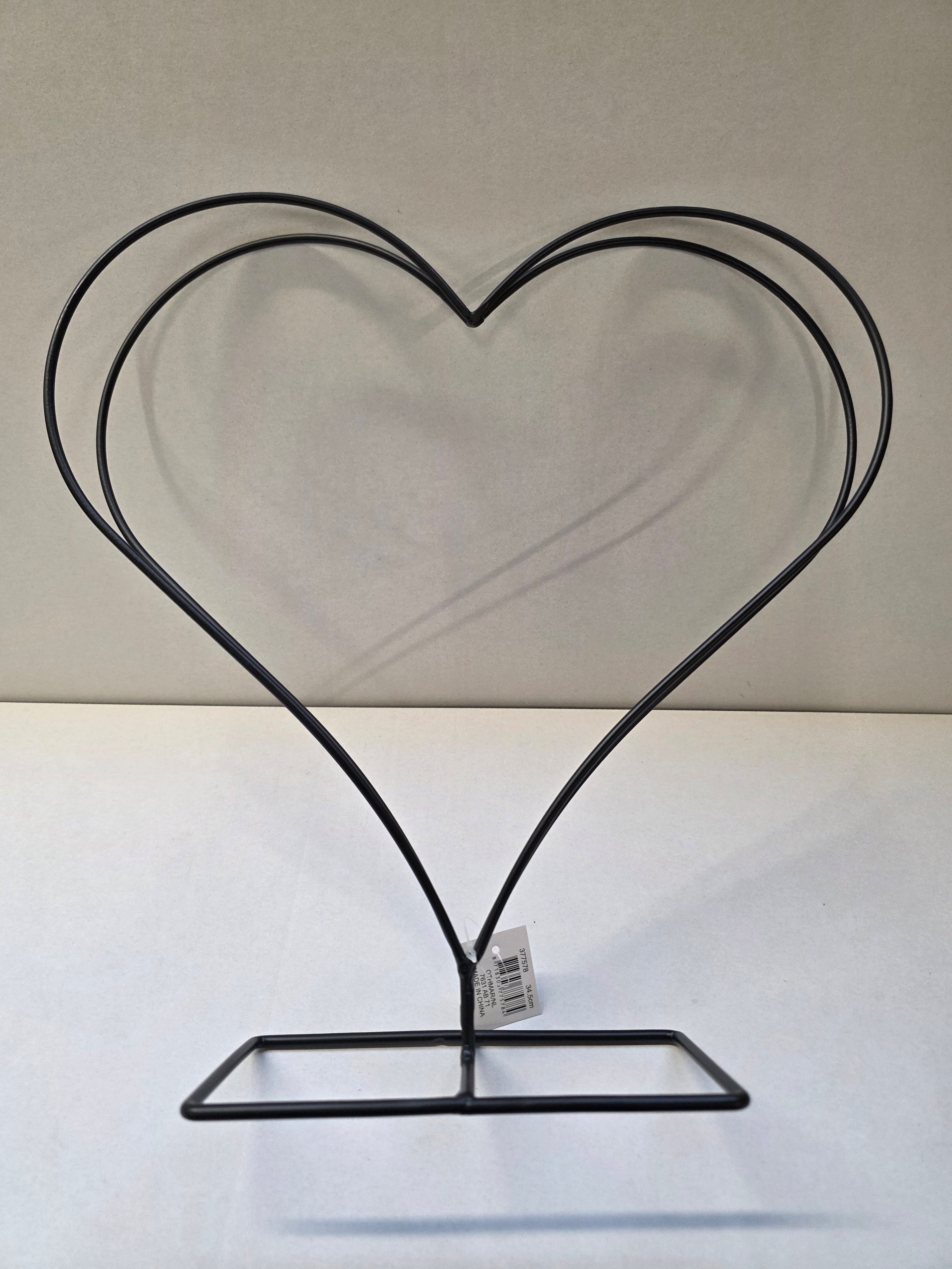 Metal Heart Frame 34.5cm