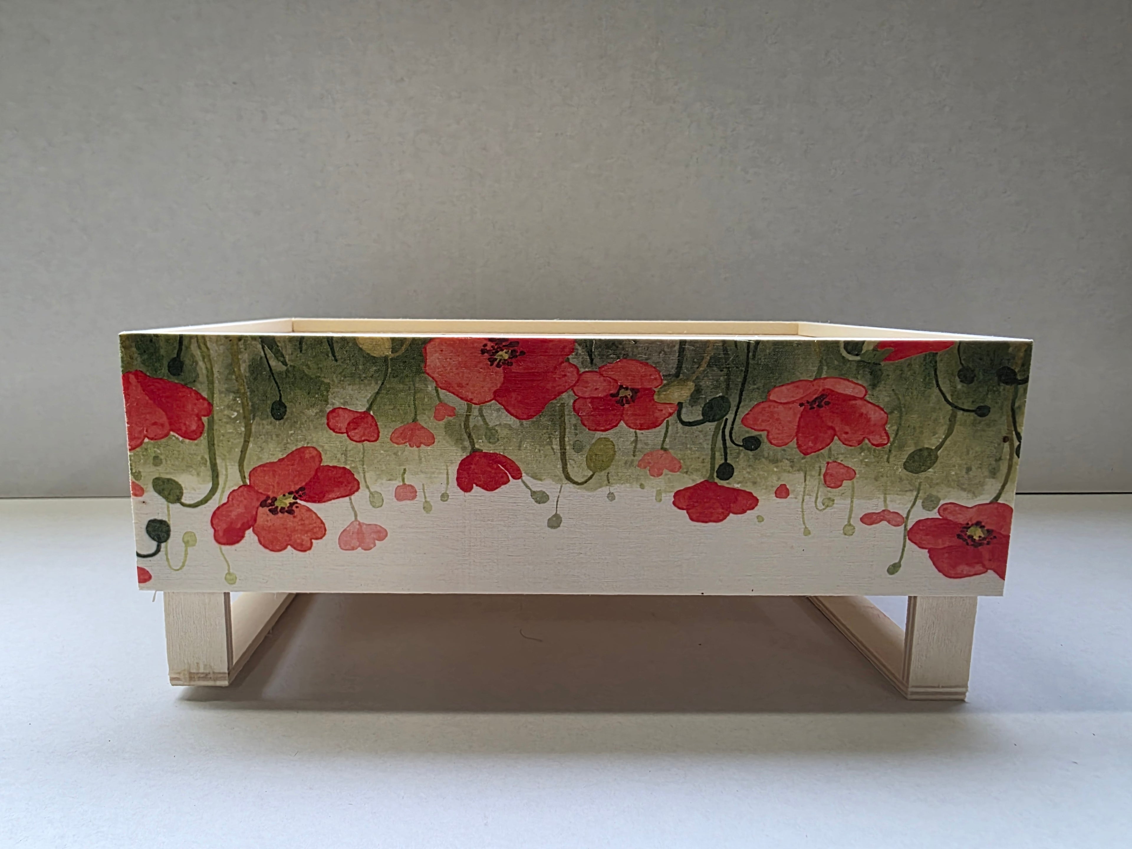 Wooden Crate Wildflowers Red 26cm