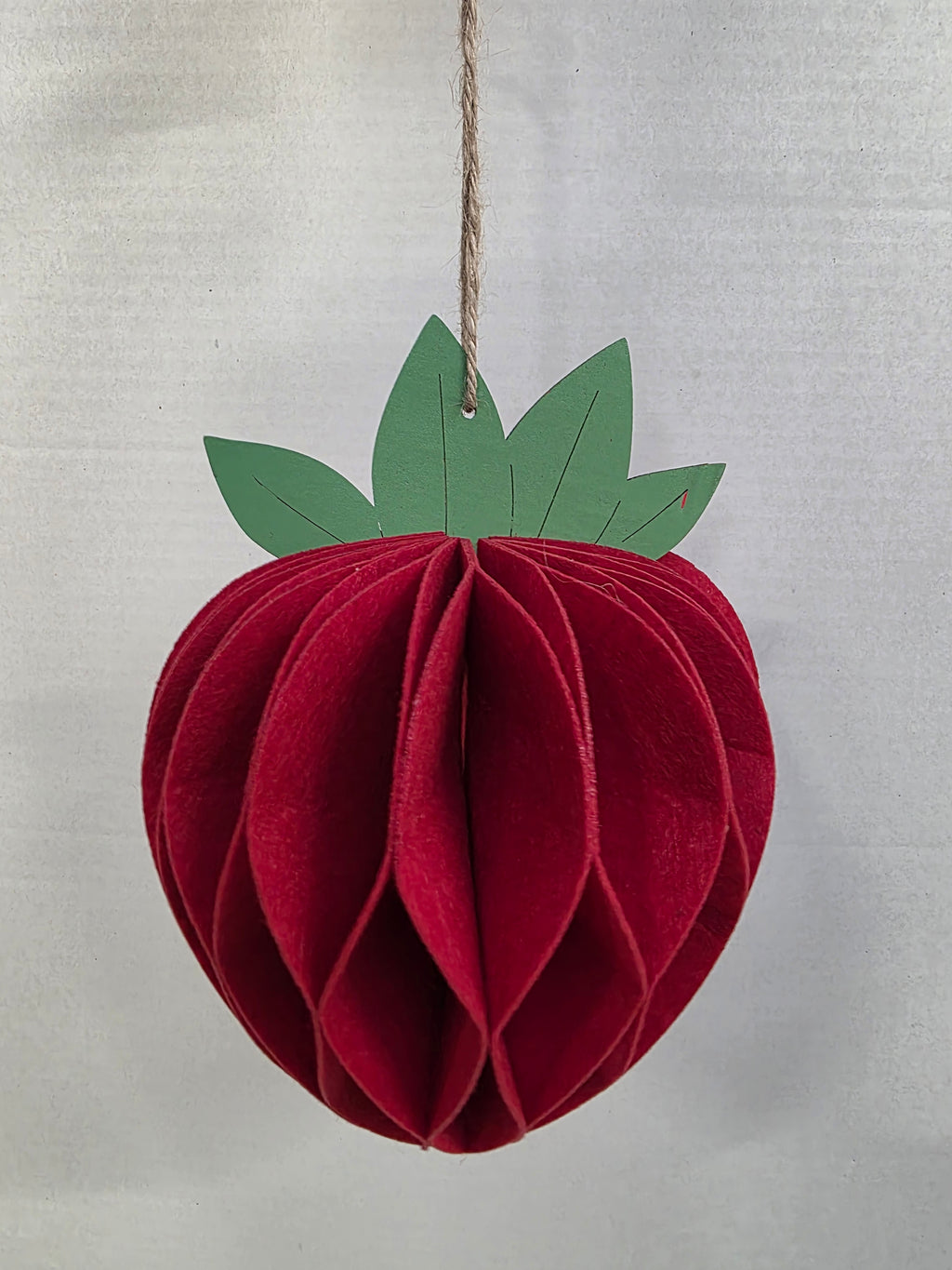 Felt Hanger Strawberry Red 14x14x20cm