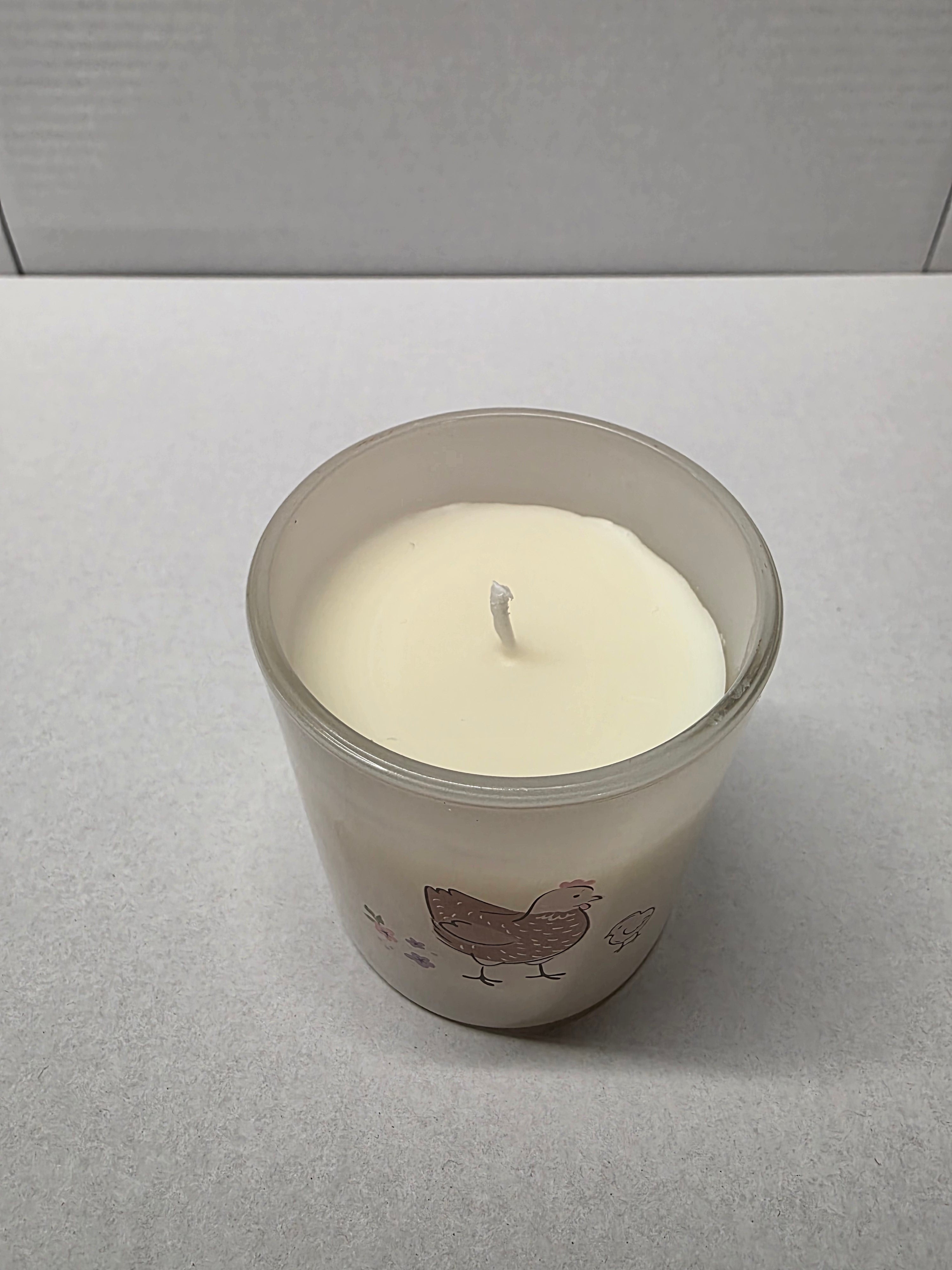 Candle Mother Hen Honey Scented 9cm