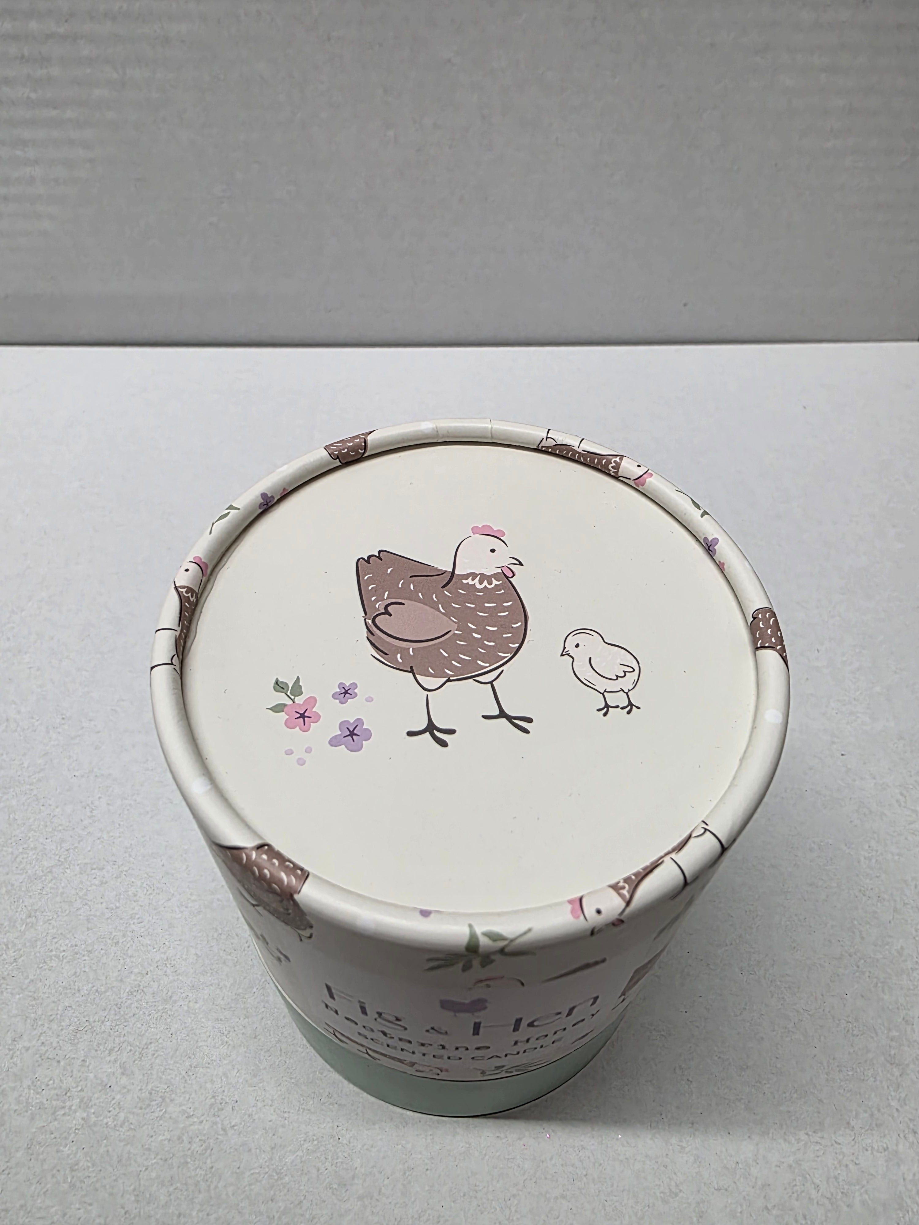 Candle Mother Hen Honey Scented 9cm