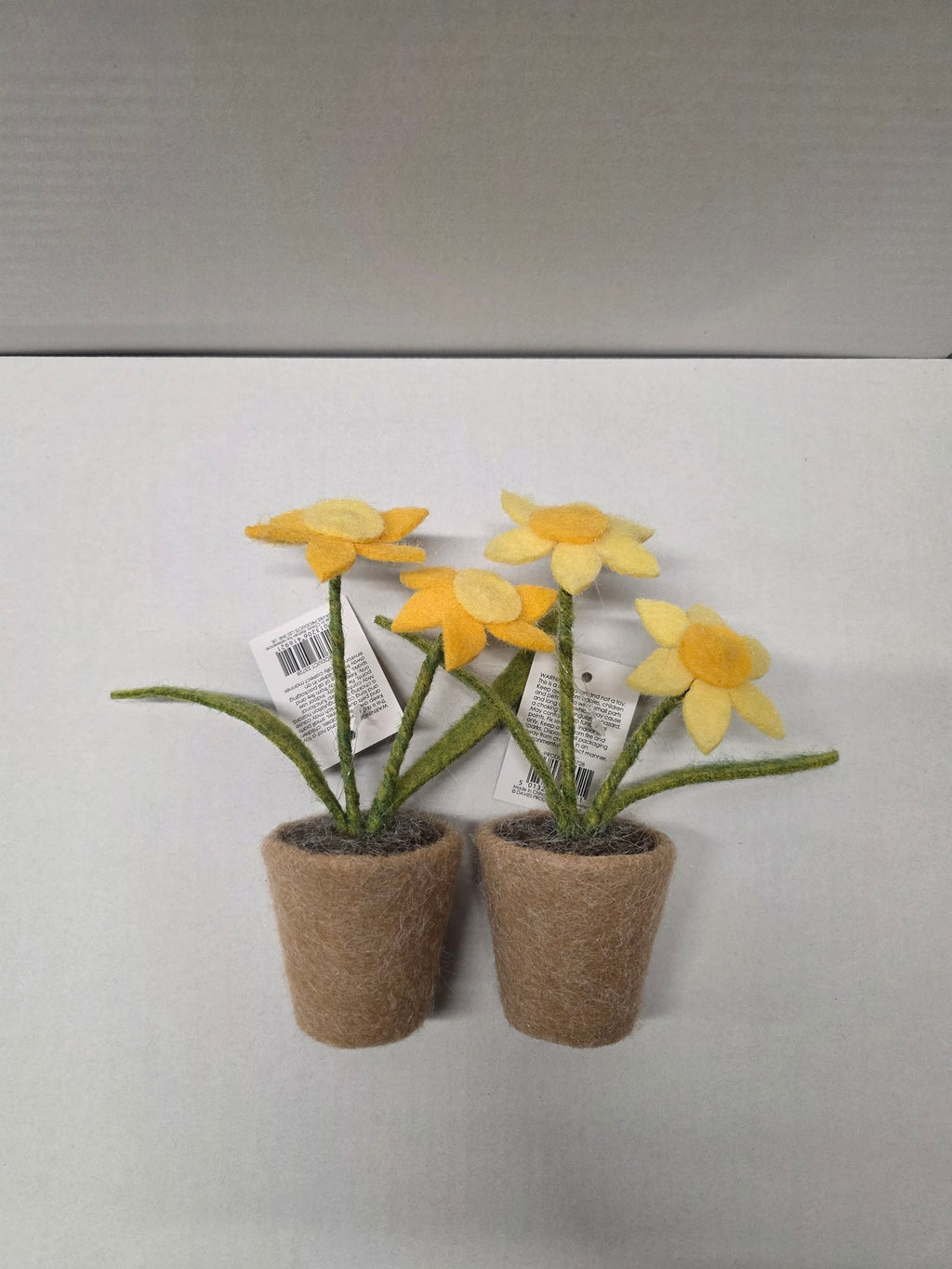 Daffodils Wool 16.5cm (pack of 3)