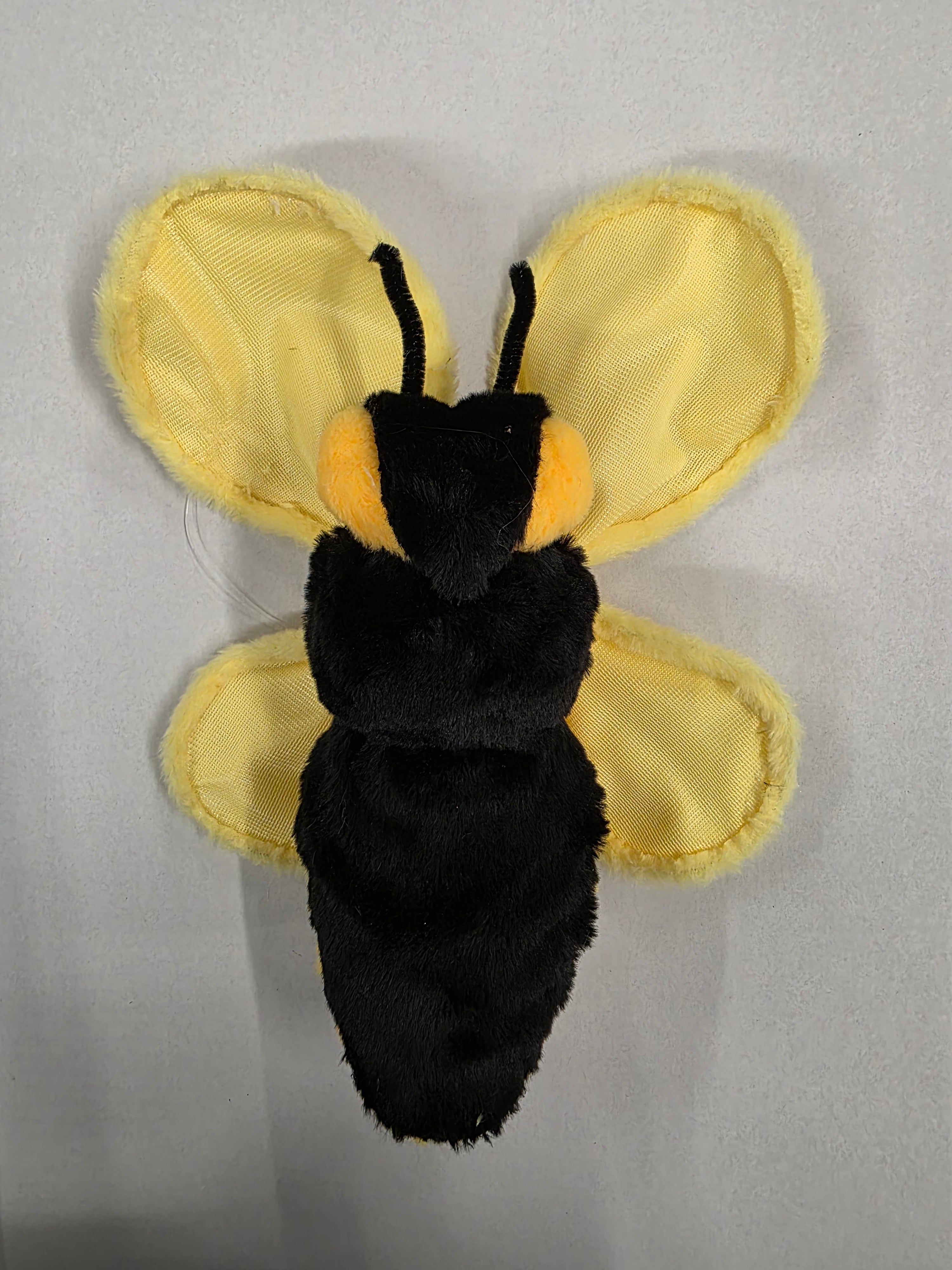 Fabric Bee Hanger 38x26cm