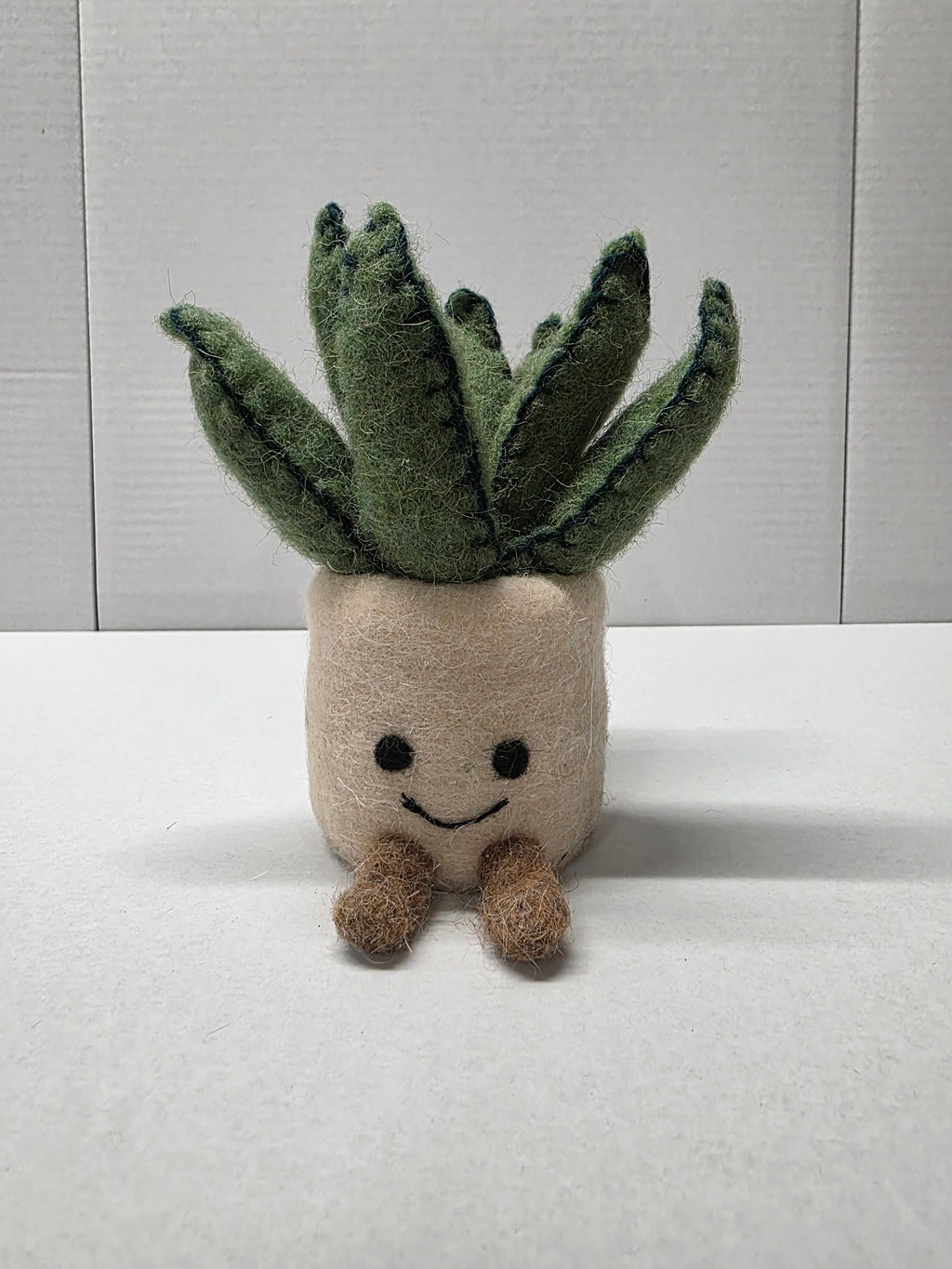 Felt Aloe Pot 16cm