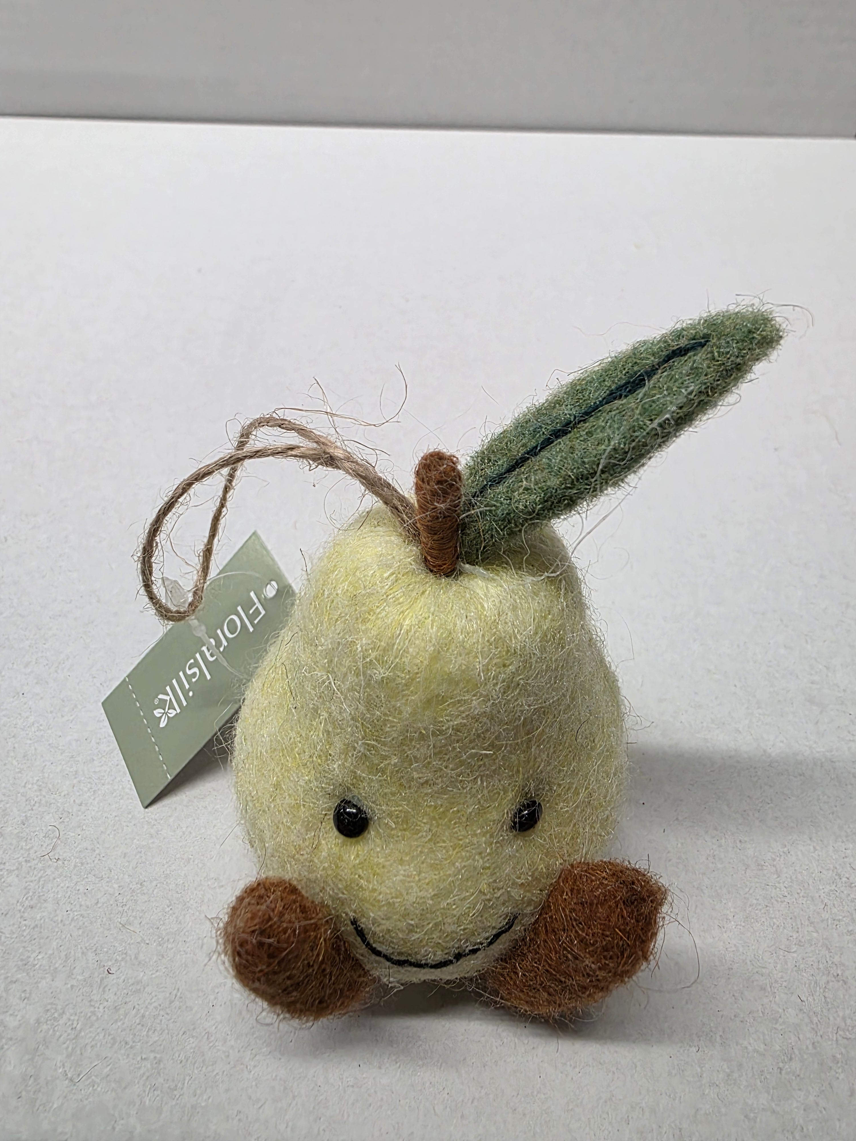 Felt Pear Hanger 10cm (pack of 3)