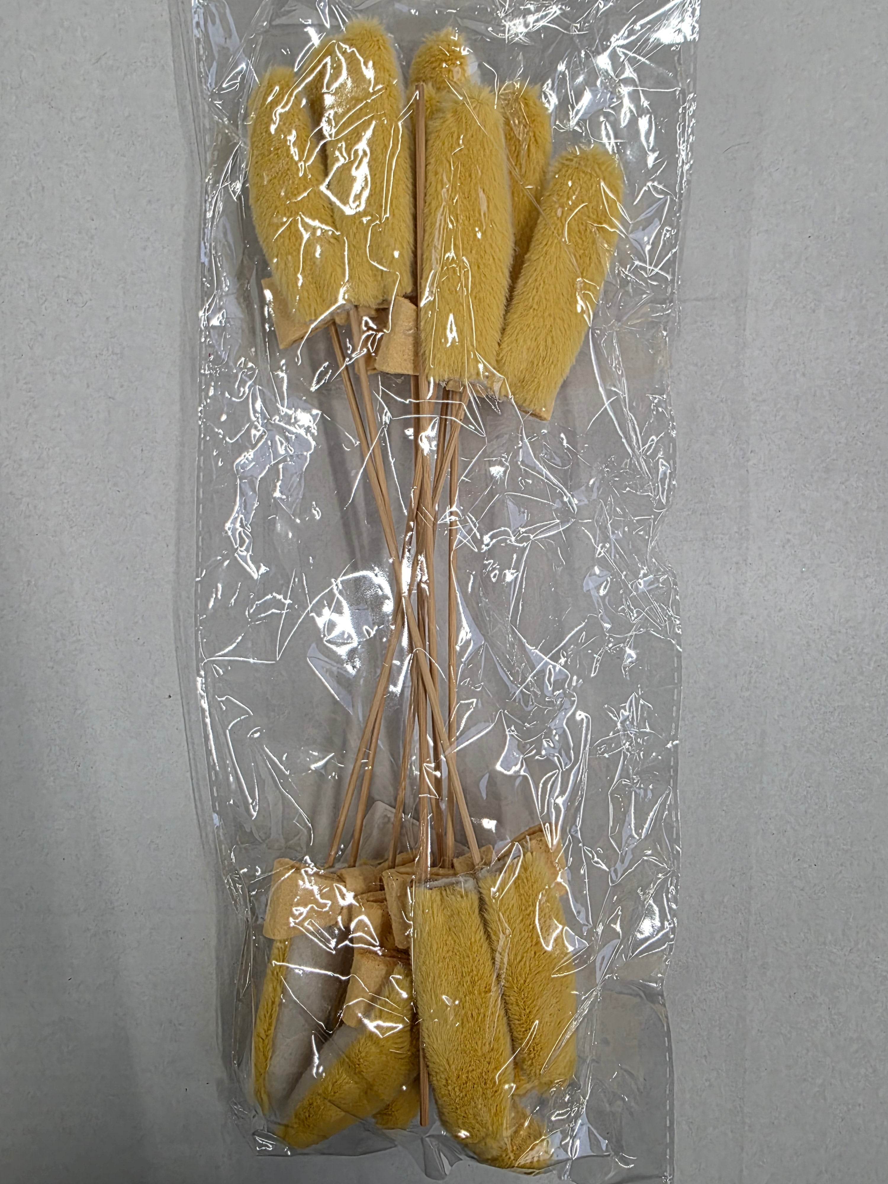 Felt Rabbit Ears Stick 6x8.5cm X8 Yellow