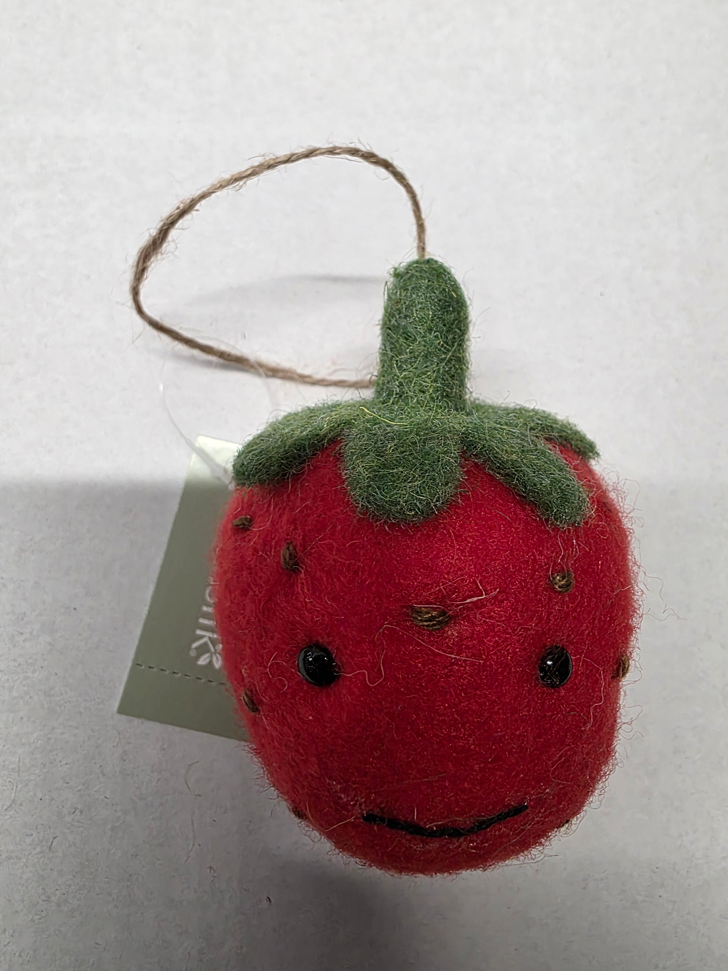 Felt Strawberry Hanger 8cm (pack of 2)