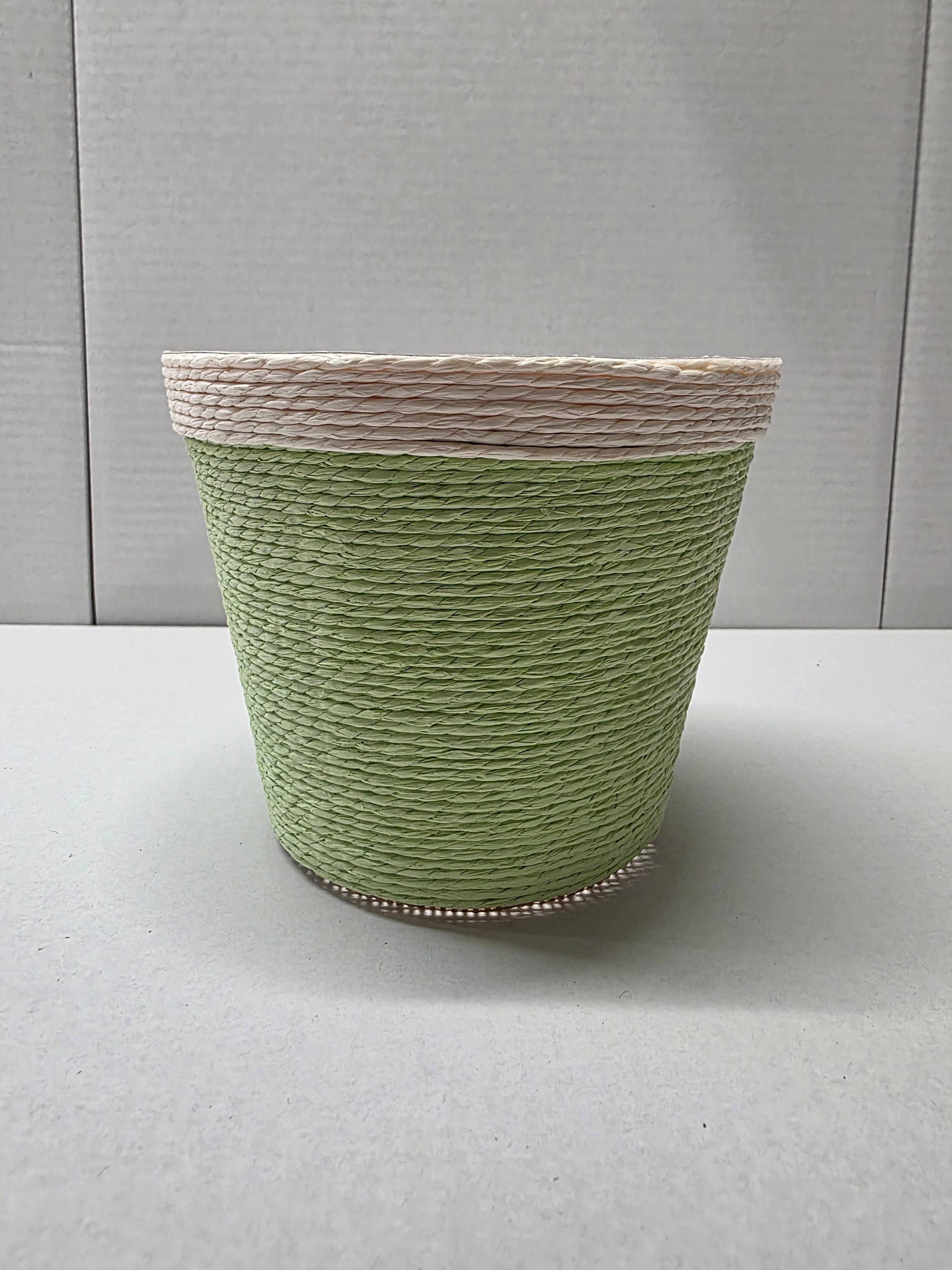 Paper Flowerpot Green 15.5cm (pack of 2)