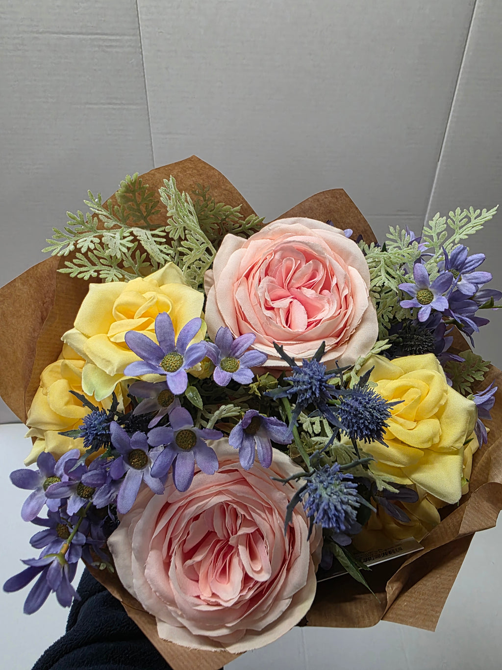 Artificial Bouquet Luxury Pretty Faux Rose and Daisy