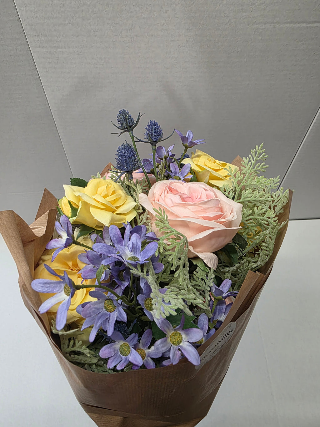 Artificial Bouquet Luxury Pretty Faux Rose and Daisy