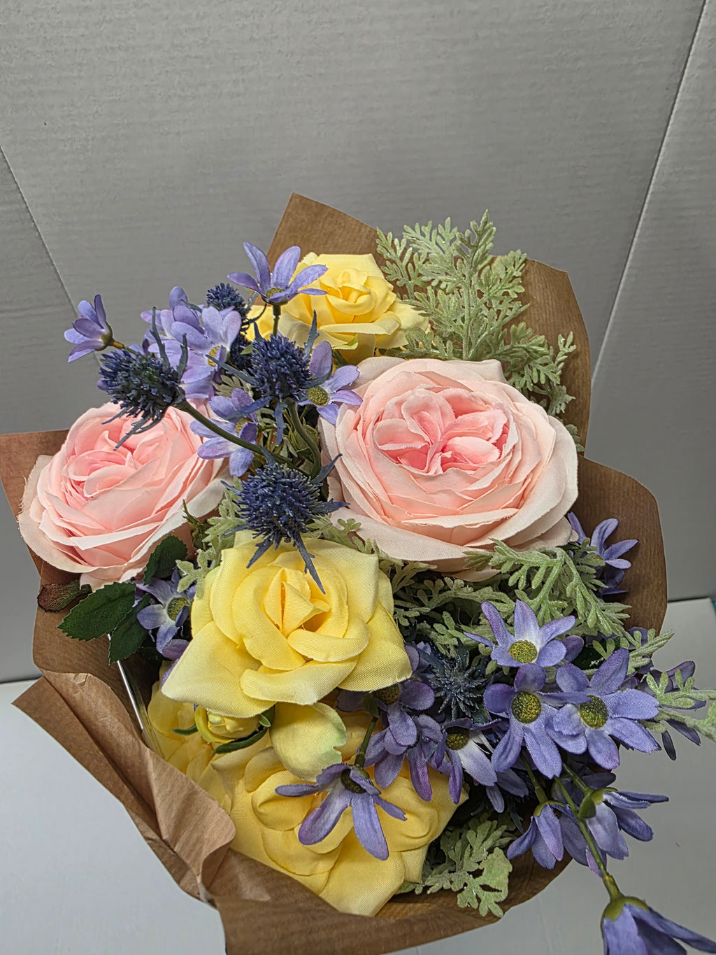 Artificial Bouquet Luxury Pretty Faux Rose and Daisy