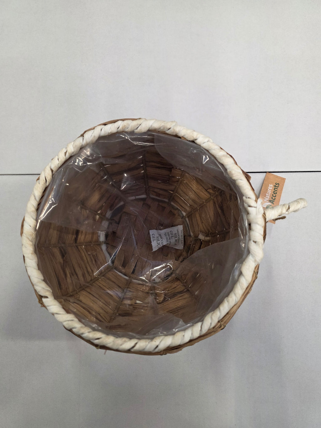 Planter Jasmine Cup White Wash 20cm