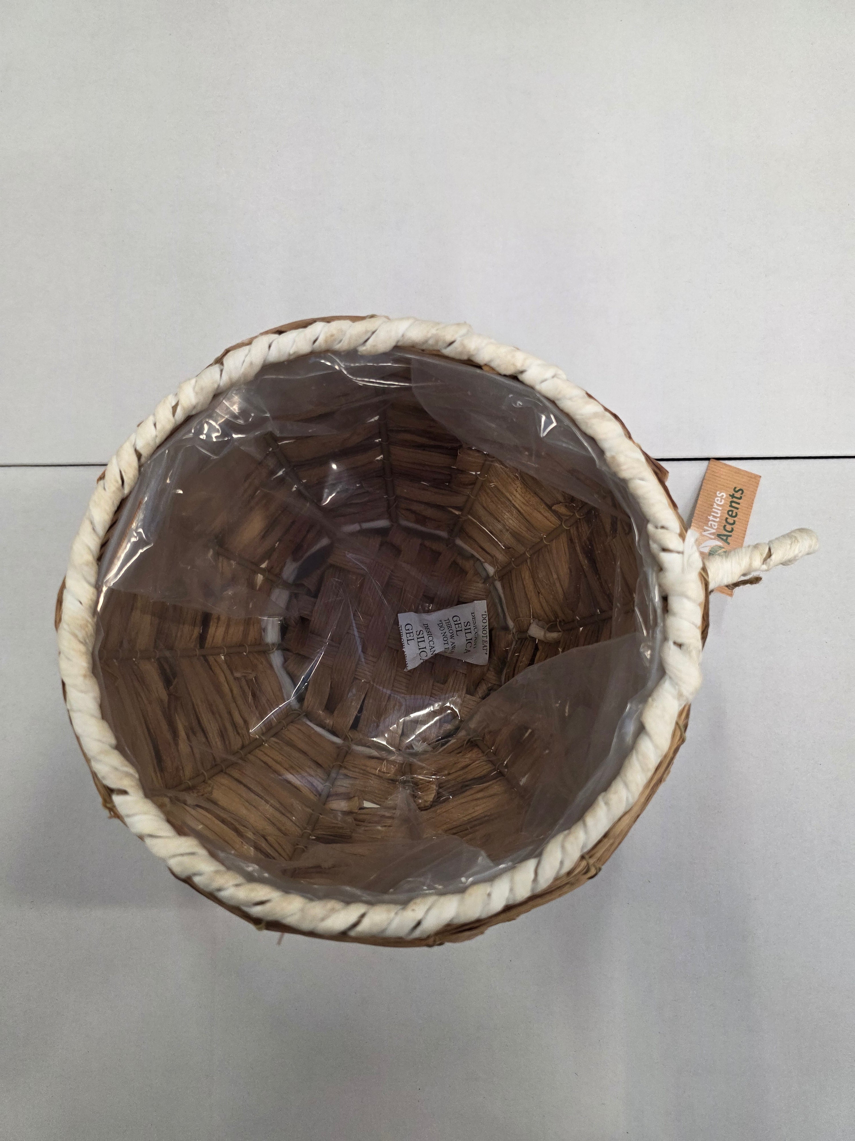 Planter Jasmine Cup White Wash 20cm