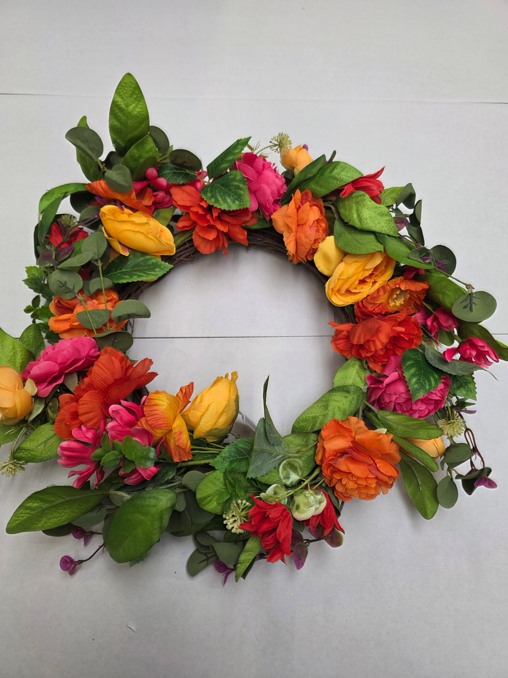 Wreath Vivid Flower 22 Inch
