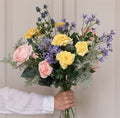 Artificial Bouquet Luxury Pretty Faux Rose and Daisy
