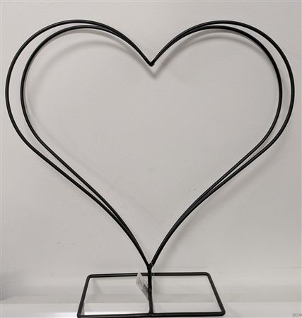 Metal Heart Frame 34.5cm